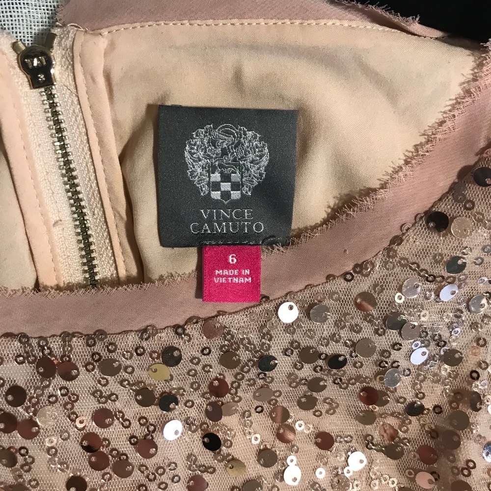 GOLD DRESS - Picture 2 of 3